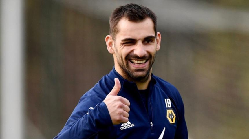 Wolverhampton  Jonny Otto'nun sözleşmesini yeniledi