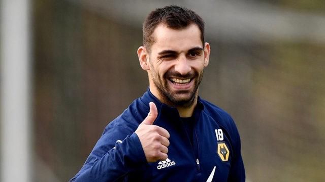 Wolverhampton  Jonny Otto'nun sözleşmesini yeniledi