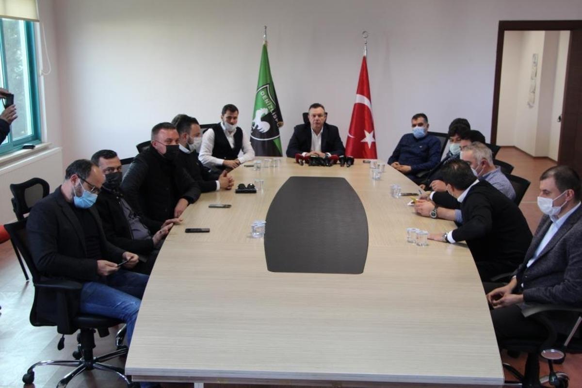 Denizlispor&rsquo;da istifalar resmi olarak a&ccedil;ıklandı