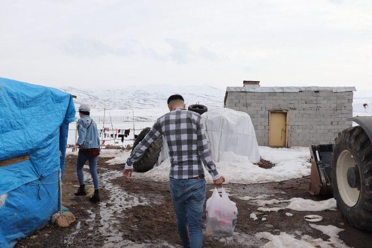 Atatürk Üniversitesi öğrencilerinden örnek davranış G5