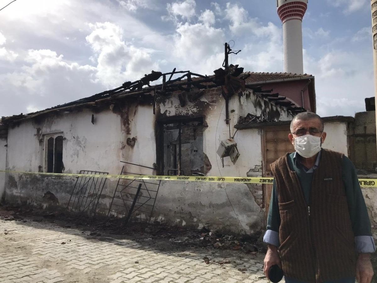 Minare ustasının feci şekilde &ouml;ld&uuml;ğ&uuml; yangını mahalleli anlattı