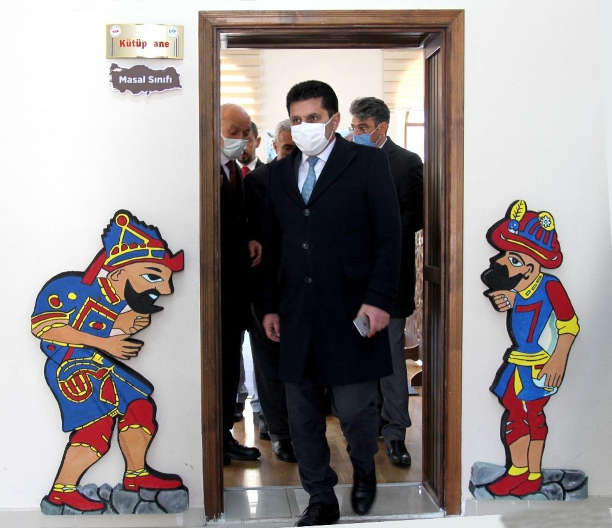 Erzurum Masal Evi &ccedil;ocuklara kapısını a&ccedil;tı