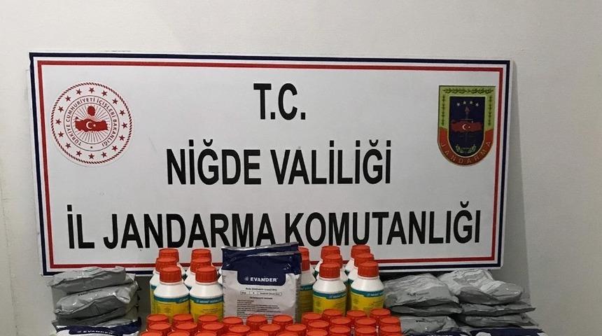 Fabrikadan tarım ilacı &ccedil;alan 3 kişi yakalandı