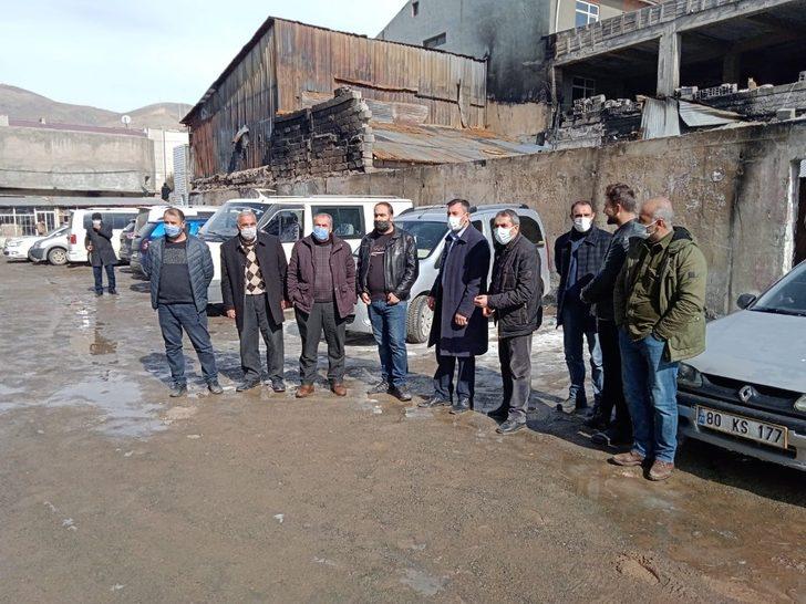 Özalp ilçesinde iş yerleri yanan esnaf için kampanya G2