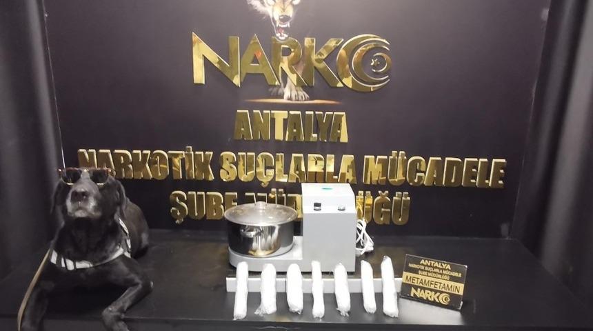 Kargoya verilen blender cihazının içinden 1 kilo uyuşturucu çıktı