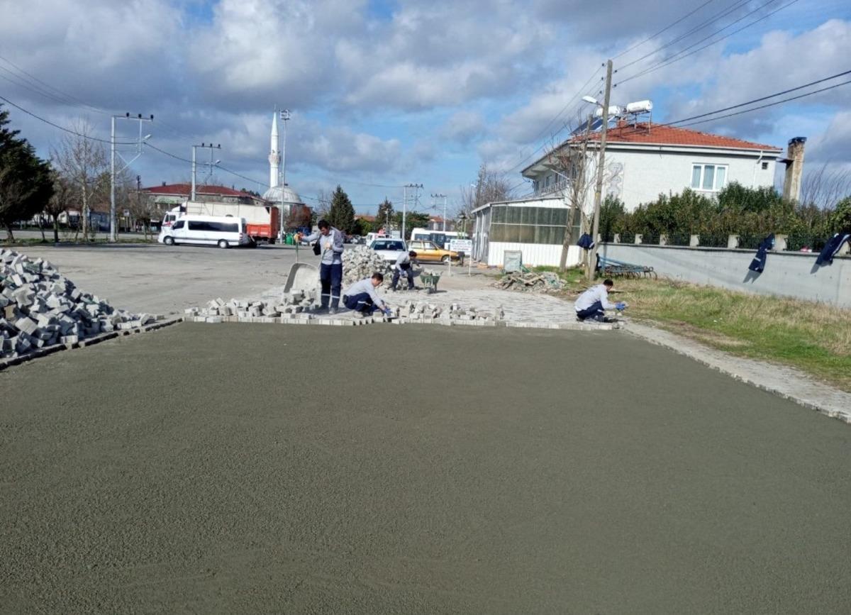Ergene&rsquo;de kilit parke taş &ccedil;alışmaları s&uuml;r&uuml;yor