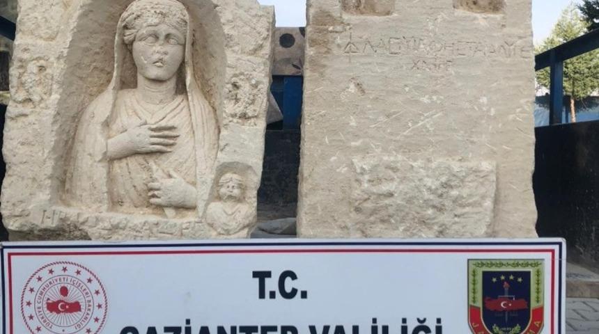 Gaziantep&rsquo;te ka&ccedil;ak kazı operasyonu: 8 g&ouml;zaltı
