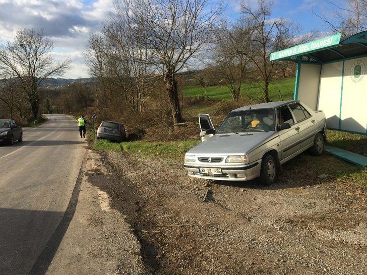 Bartın’da iki otomobil çarpıştı: 1 yaralı G3