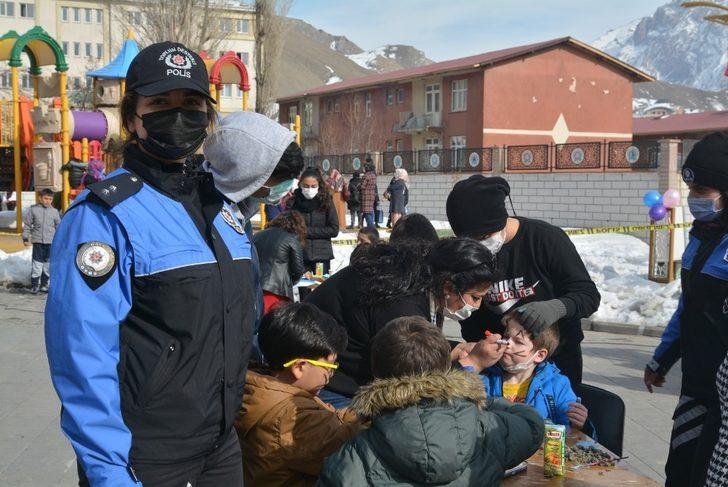 Hakkari’de anne çocuk sanat etkinliği düzenlendi G2