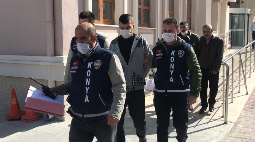 Buzdolabı tamircisini aracında &ouml;ld&uuml;ren kişi tutuklandı