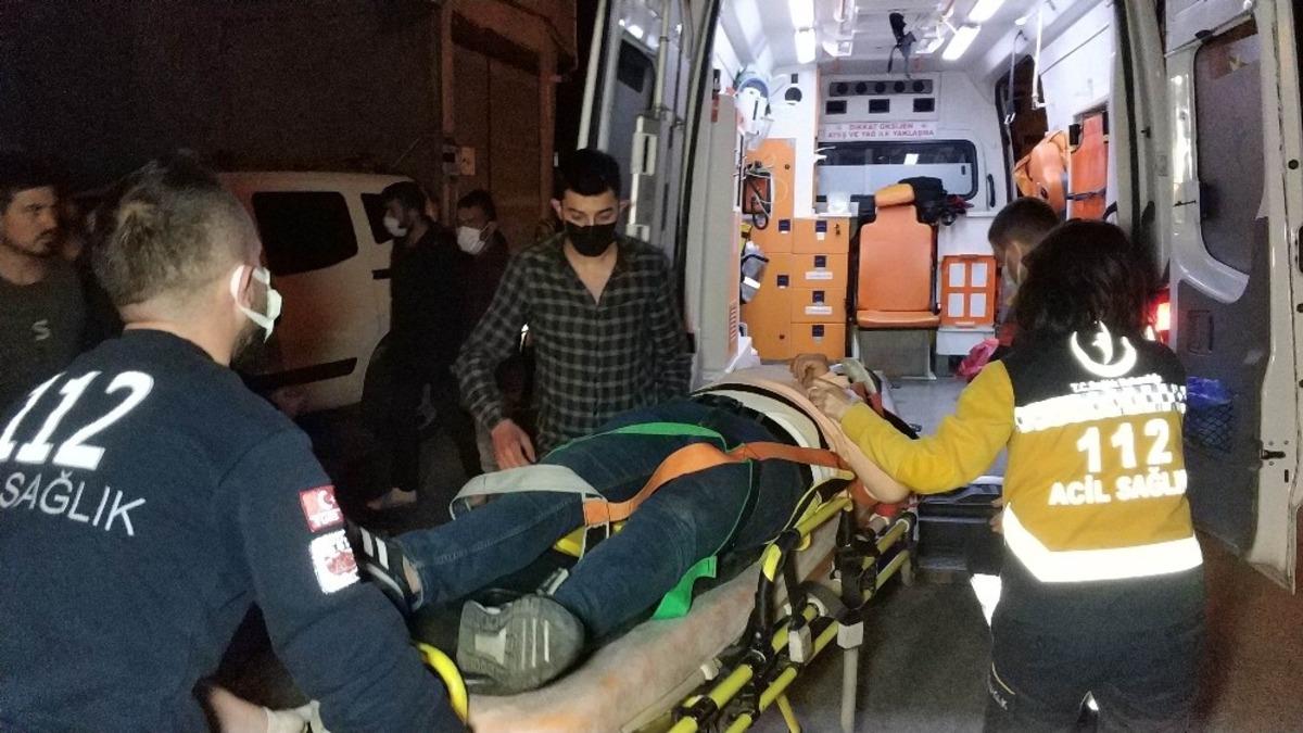 Samsun&rsquo;da yoldan &ccedil;ıkan ara&ccedil; kaldırıma &ccedil;ıktı: 1 yaralı