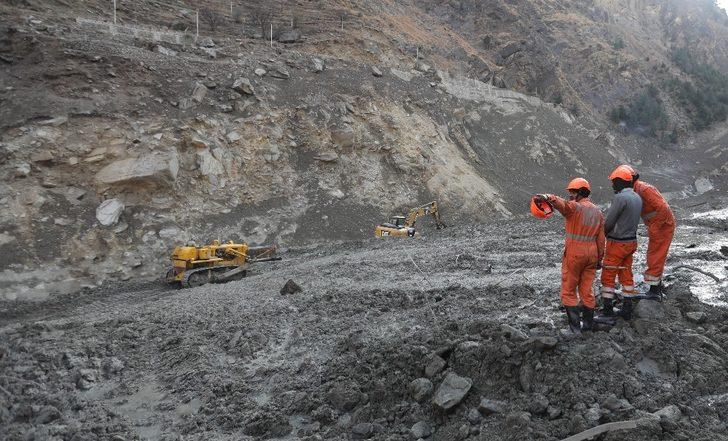 Hindistan’daki buzul felaketinde ölü sayısı 34’e yükseldi G5