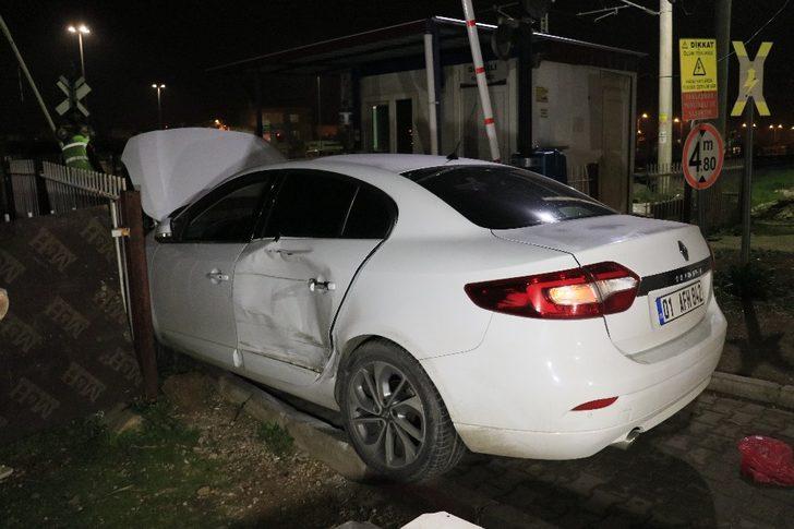 Kaza yaptılar, sürücüyü darp edip kaçtıktan sonra tekrar kaza yapıp yakalandılar G2