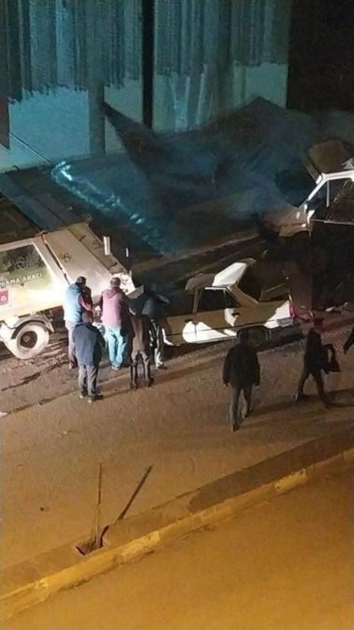 Kağıt gibi yırtılan araçtan yaralı kurtuldu G4