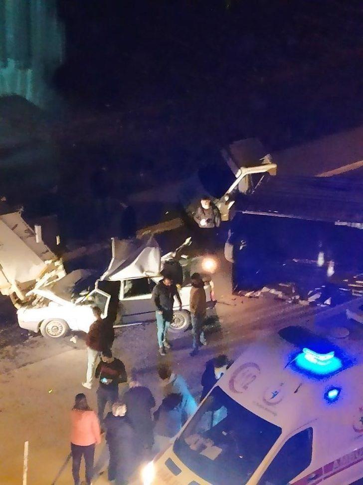 Kağıt gibi yırtılan araçtan yaralı kurtuldu G5