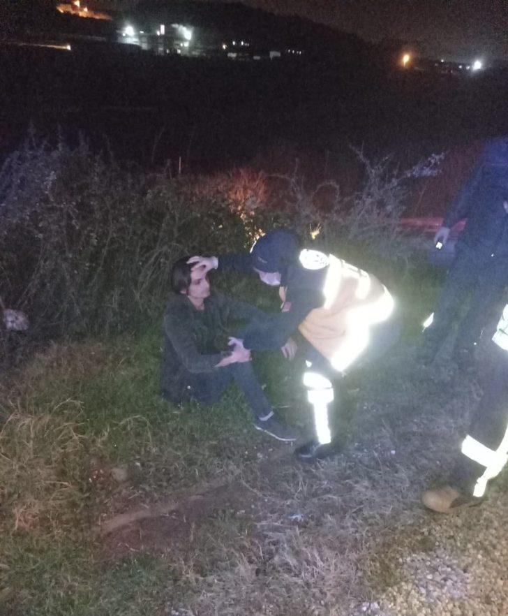 Kontrolden çıkan otomobil dereye devrildi: 1 yaralı G2