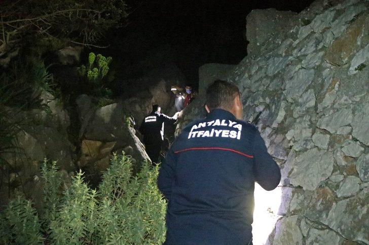 Dağa çıkan 11 yaşındaki çocuğun cesedi 150 metre yükseklikteki kayalık alanda bulundu G4