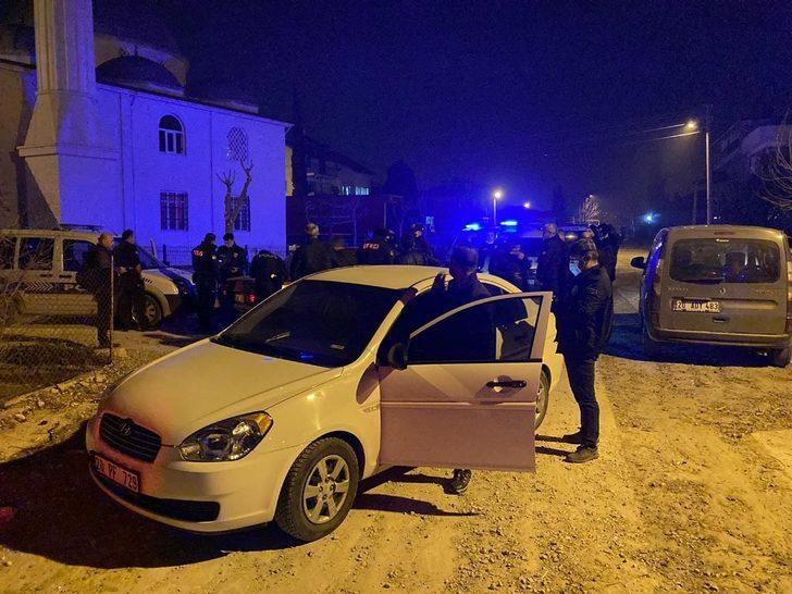 Hırsızlık suçundan aranan alkollü sürücü, polisten 30 kilometre kaçabildi G3