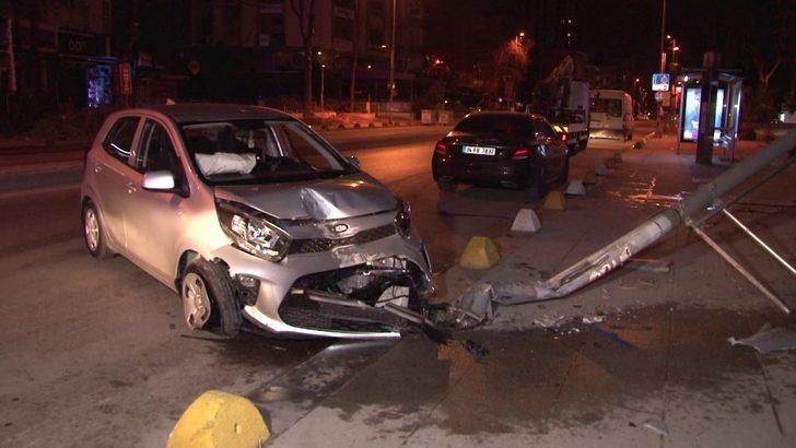 Kaza yapan sürücü kız arkadaşının yaralandığını görünce gözyaşlarına hakim olamadı G3