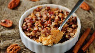 Balığın üstüne helva yemenin bir nedeni var: Güveçte pişen helva tarifi!