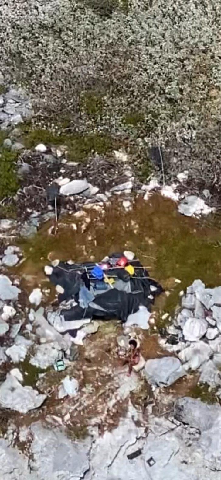 Issız adada mahsur kalan 3 kişi 33 gün sonra kurtarıldı G2