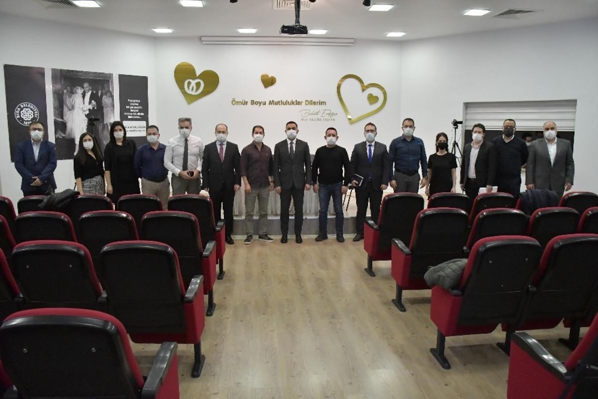 Başkan Erdoğan, iş&ccedil;ilerin hakkı i&ccedil;in bankacılara ter d&ouml;kt&uuml;rd&uuml;