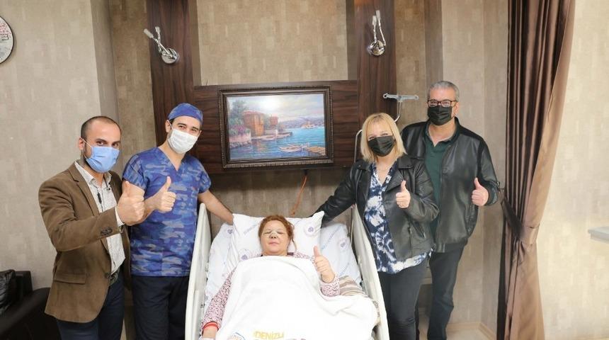 Güzelleşmek için Fas’tan Denizli’ye geldi