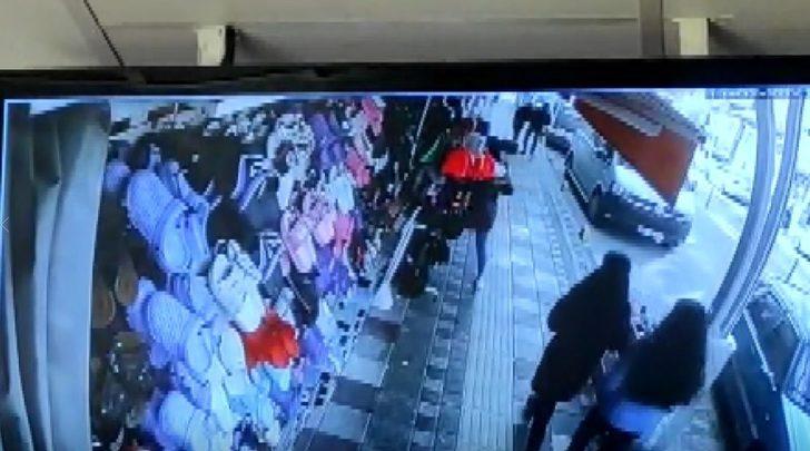 Babanın 16 yaşındaki kızını bıçakladığı anlar güvenlik kamerasında G3