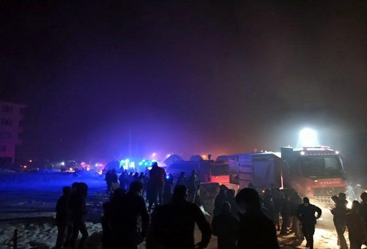 Yüksekova’da korkutan yangın G3