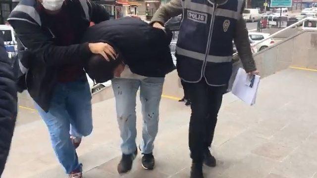 İndirim alamayınca dönerci kadını öldüren zanlı adliyede