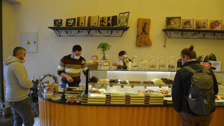 Sinop’ta aşkın simgesi “kırmızı ve kalp" çikolataya dönüştü G3