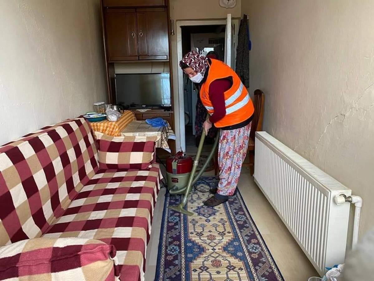 &Ccedil;an Belediyesinden ihtiya&ccedil; sahiplerine evde temizlik desteği