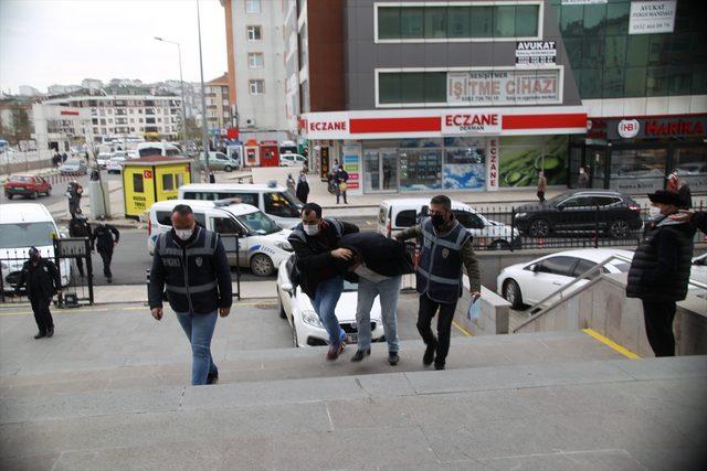 Tekirdağ'da döner dükkanı işletmecisi kadının katil zanlısı adliyeye sevk edildi