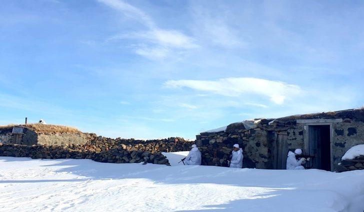 Ardahan’da jandarma teröristlerin barınma ihtimaline karşı yaylaları boş bırakmıyor G2