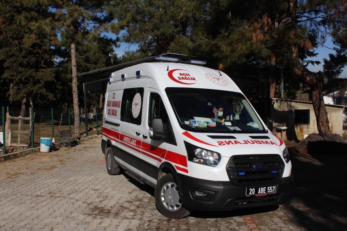 &Ccedil;al istediği ambulansa t&ouml;renle kavuştu