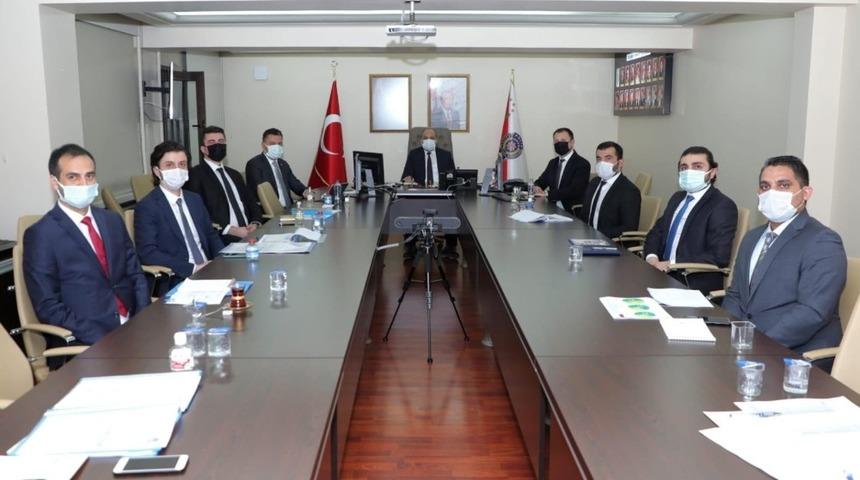 Emniyet M&uuml;d&uuml;r&uuml; Aktaş, video konferansta polis m&uuml;d&uuml;rleri kent g&uuml;venliğini değerlendirdi