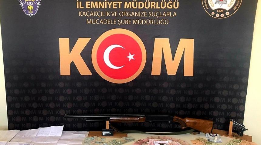 Tefecilik yapan 3 kişi kıskıvrak yakalandı