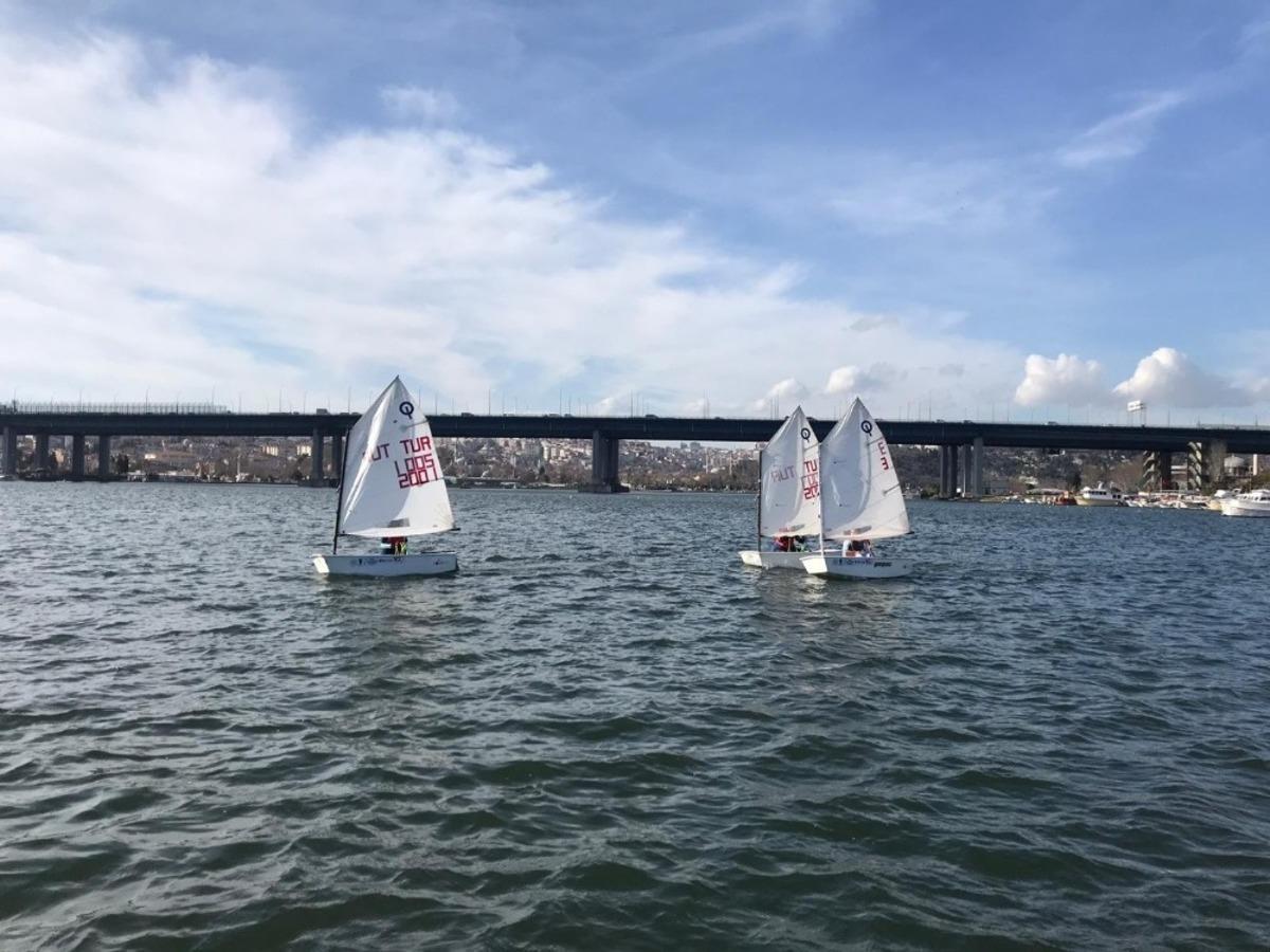 Beyoğlu Belediyesi geleceğin yelkencilerini yetiştiriyor