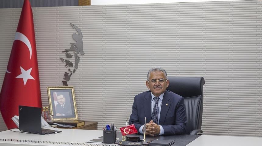 Büyükşehir belediyesi üreticilerden alacağı bin ton patatesi ihtiyaç sahiplerine dağıtacak