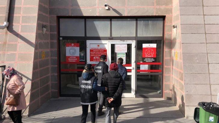 Uyuşturucu sattığı öne sürülen 2 şahıstan 1’i tutuklandı G4