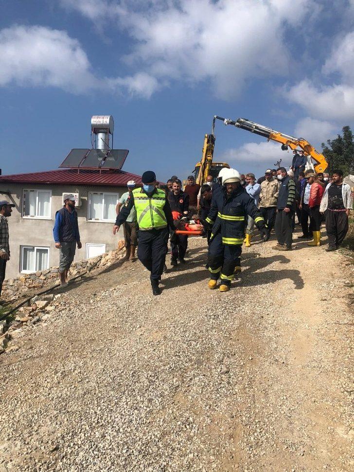 Bahçesinde çalışırken kullandığı traktörün altında kaldı G3