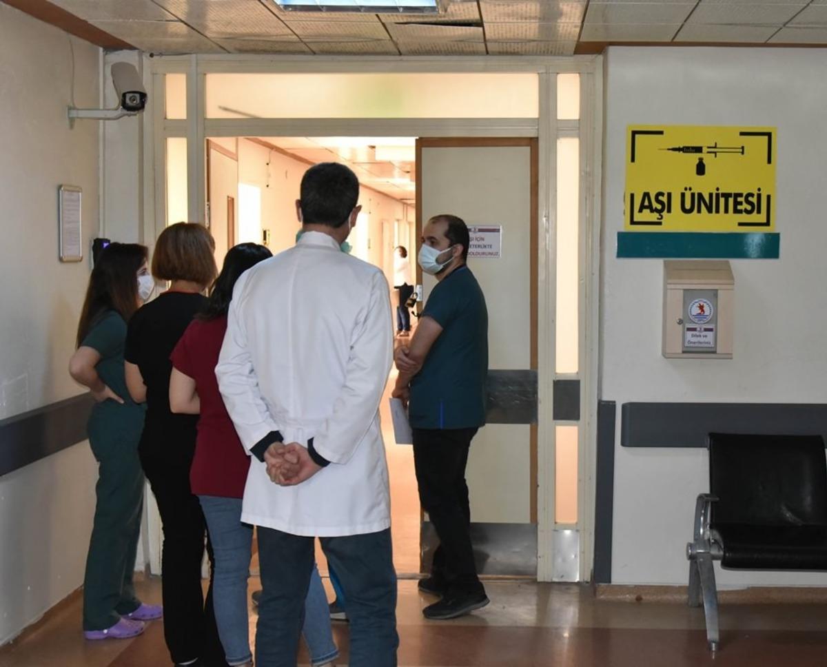 OM&Uuml;&rsquo;de ikinci doz aşı zamanı