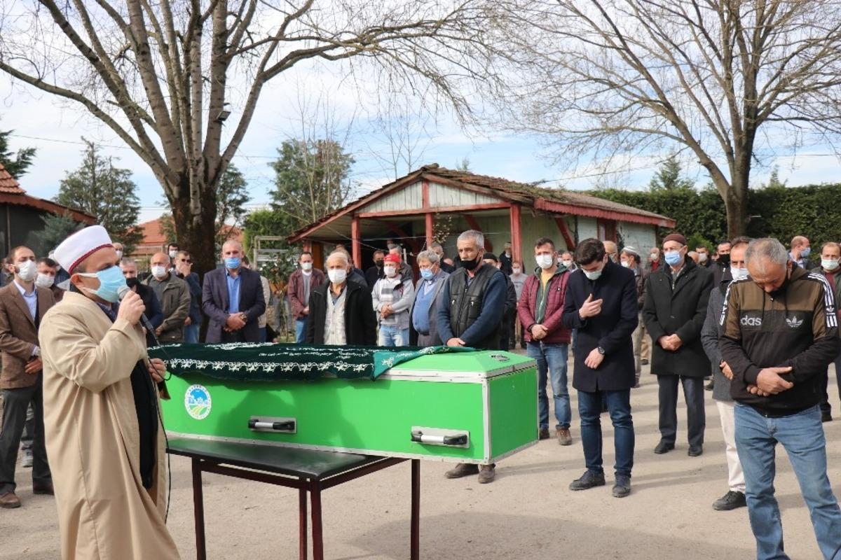 Kocaeli&rsquo;de ki kazada &ouml;len s&uuml;r&uuml;c&uuml; Sakarya&rsquo;da toprağa verildi