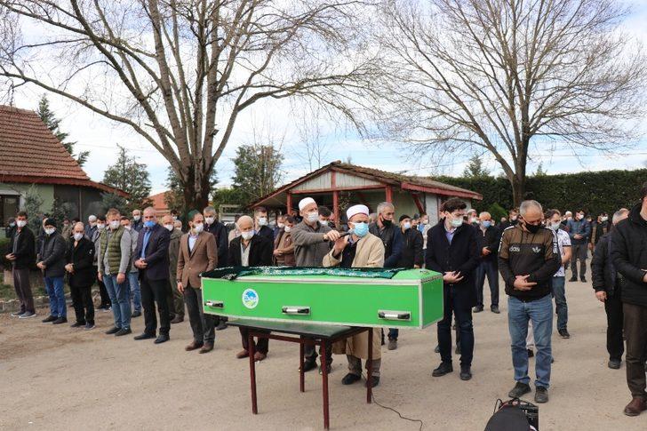 Kocaeli’de ki kazada ölen sürücü Sakarya’da toprağa verildi G3