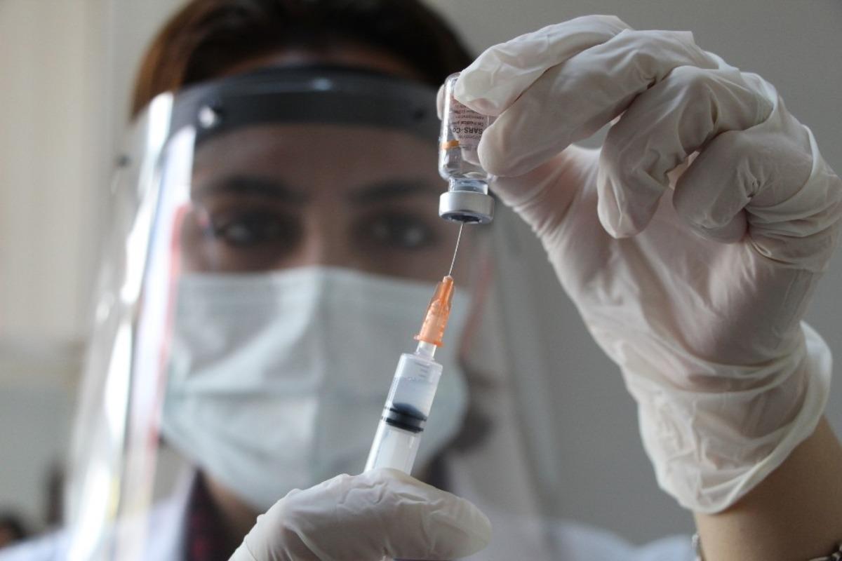 Bing&ouml;l&rsquo;de sağlık &ccedil;alışanlarına ikinci faz aşılama başladı