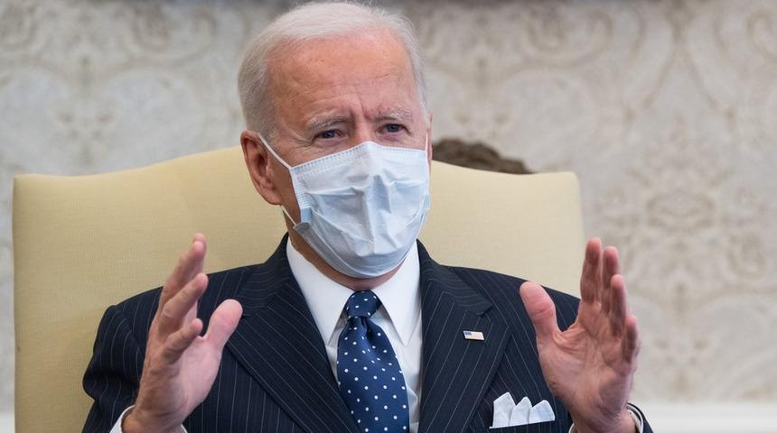 Joe Biden: 2022'ye kadar maske takın