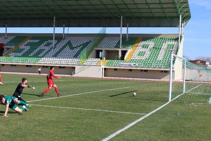 3. Lig 3. Grup: Çarşambaspor: 1 - Yalovaspor: 2 G3