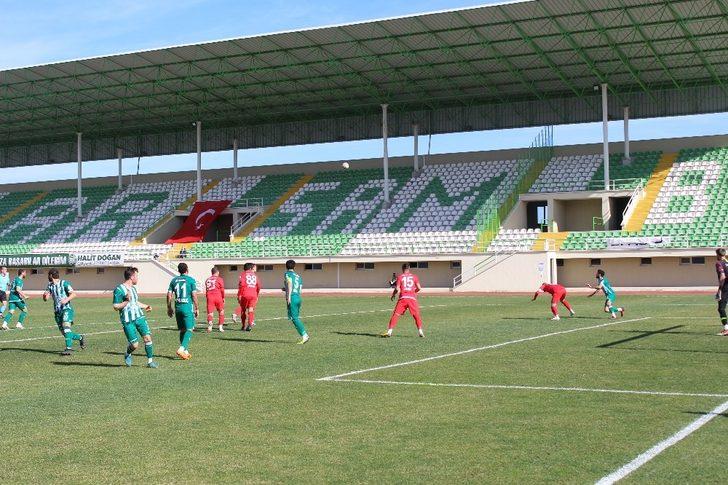 3. Lig 3. Grup: Çarşambaspor: 1 - Yalovaspor: 2 G4