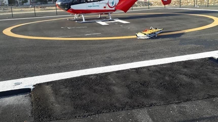 Motosiklet kazasında ağır yaralanan genç için hava ambulansı