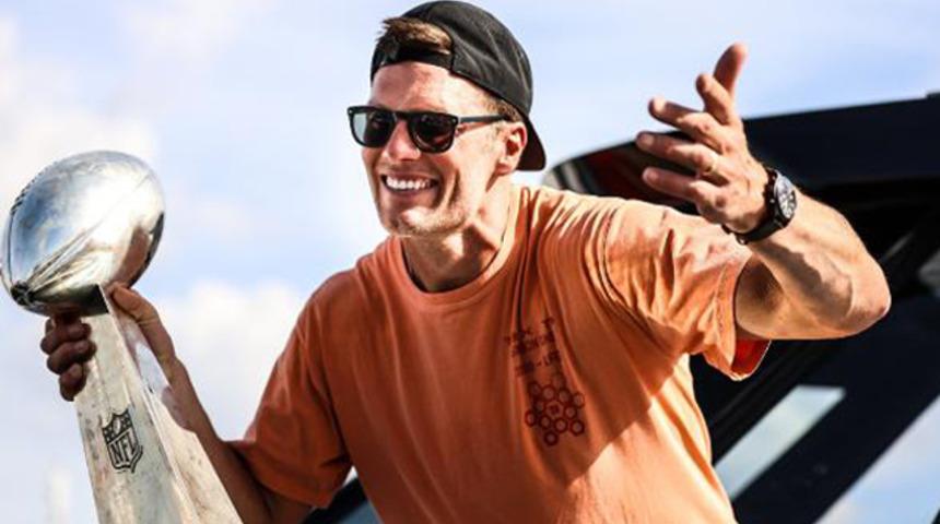 Tampa Bay Buccaneers'ın kutlamaları denizde devam etti